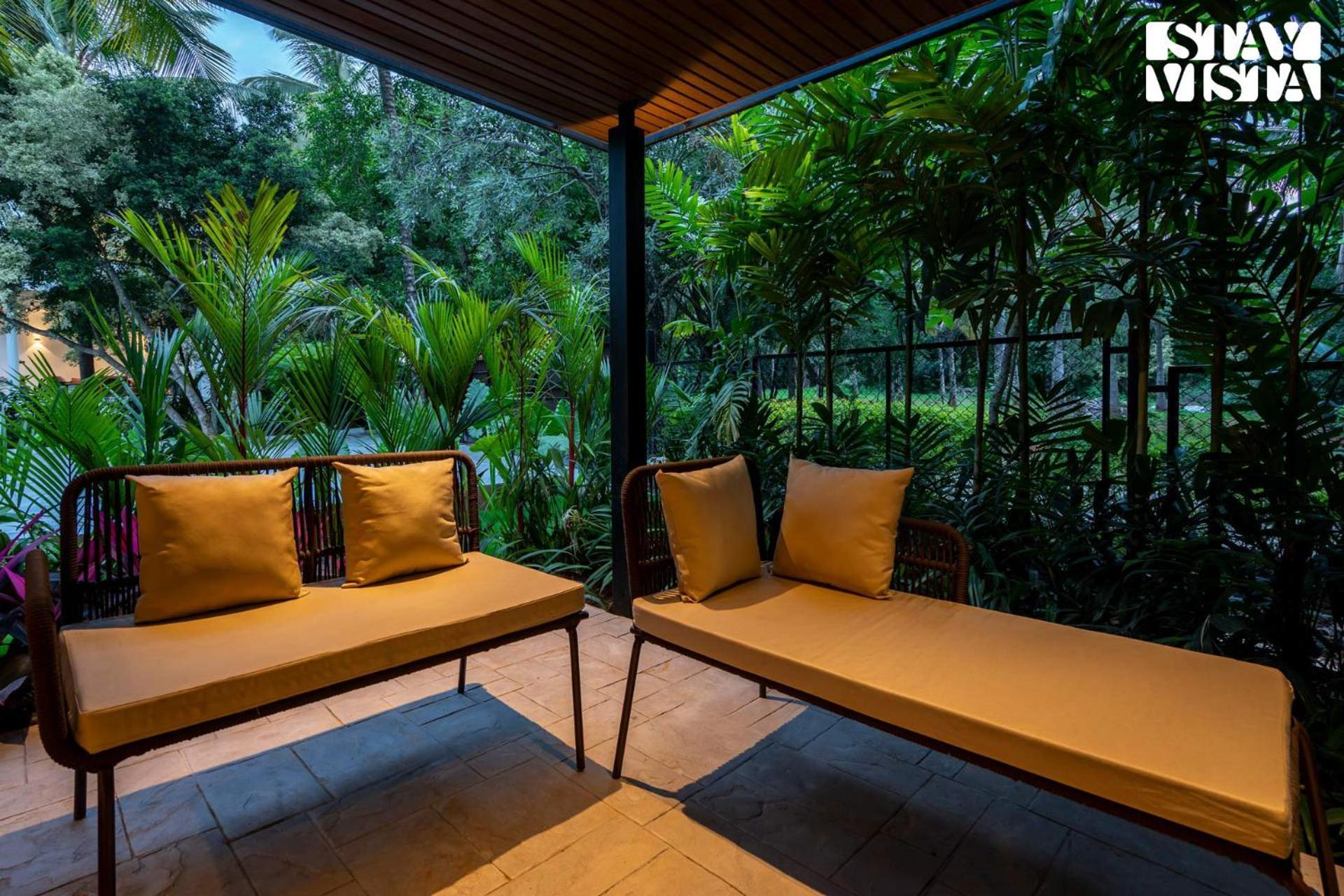 Stayvista At M Villa With Breakfast Included Bangalore Bagian luar foto
