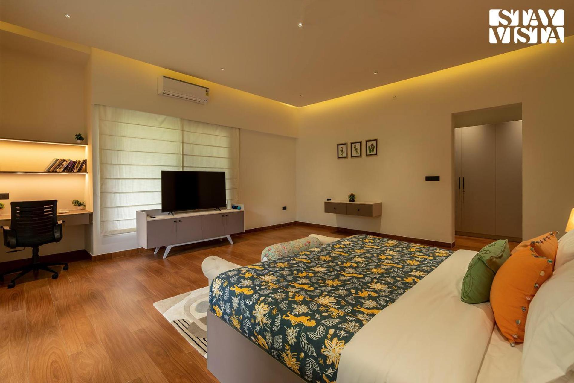 Stayvista At M Villa With Breakfast Included Bangalore Bagian luar foto