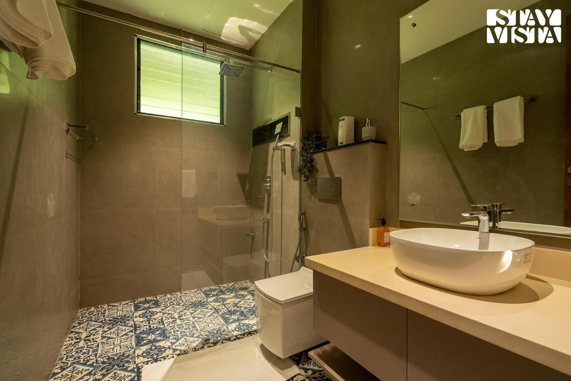 Stayvista At M Villa With Breakfast Included Bangalore Bagian luar foto