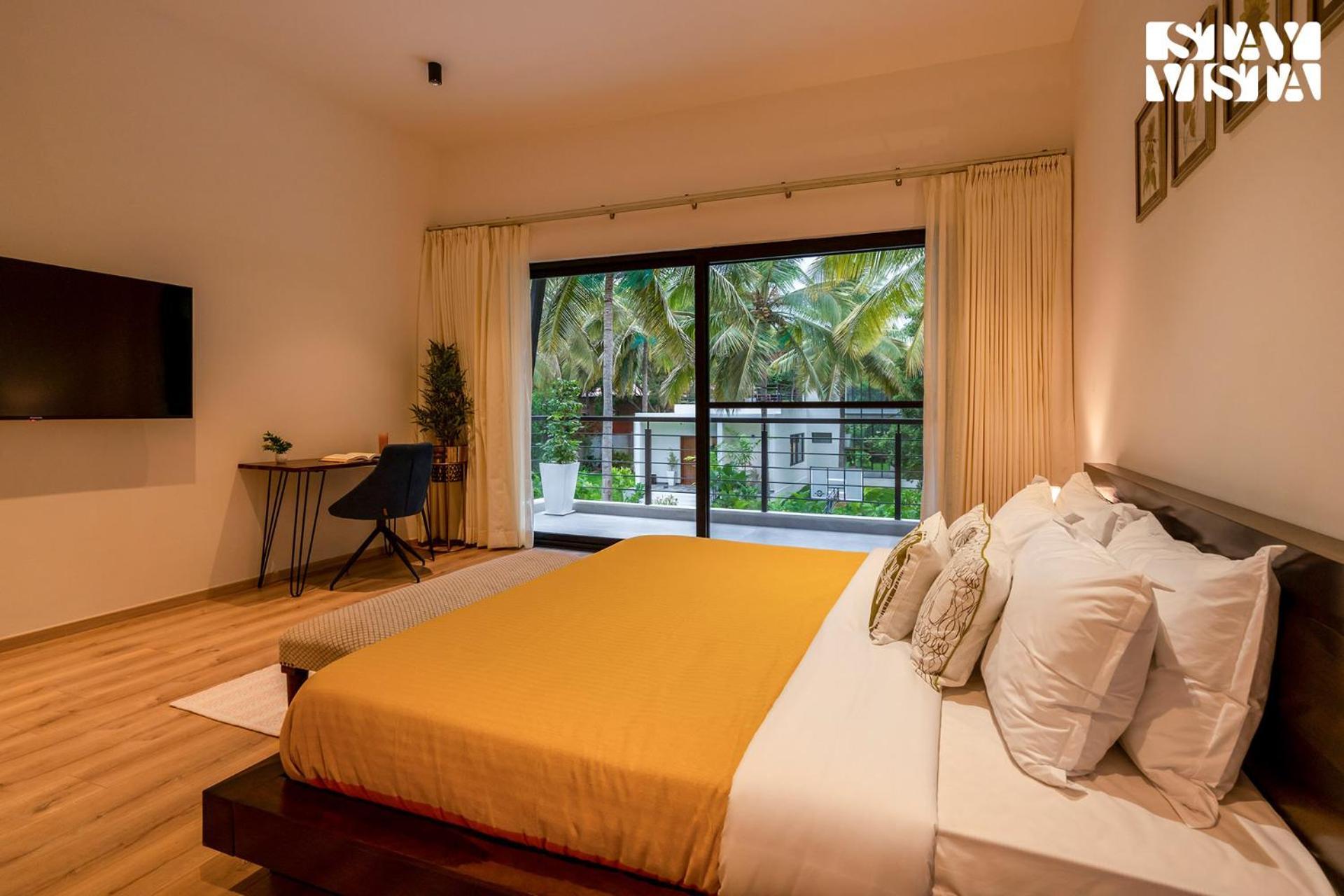 Stayvista At M Villa With Breakfast Included Bangalore Bagian luar foto